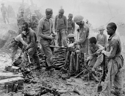 Die Eroberung von Scraggy während der Schlacht von Imphal-Kohima, 1944 von English Photographer